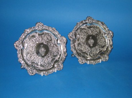 A Fine Pair of Regency Old Sheffield Plate Silver Waiters, circa 1825. - Click to enlarge and for full details.