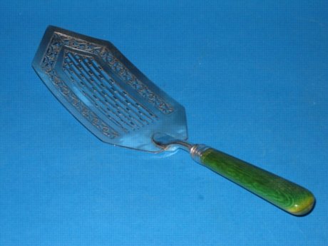 A George III Fish slice, circa 1790. - Click to enlarge and for full details.