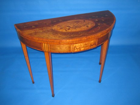 LATE 18TH CENTURY ROSEWOOD & SATINWOOD CARD TABLE, CIRCA 1775-80 - Click to enlarge and for full details.