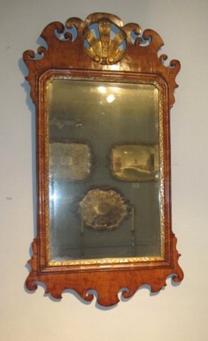 GEORGE II WALNUT & GILTWOOD MIRROR. CIRCA 1750. - Click to enlarge and for full details.