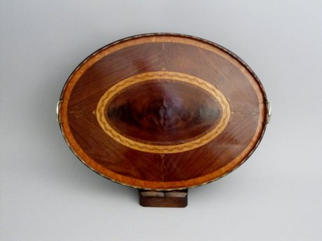 CHIPPENDALE PERIOD OVAL TRAY. CIRCA 1775. - Click to enlarge and for full details.