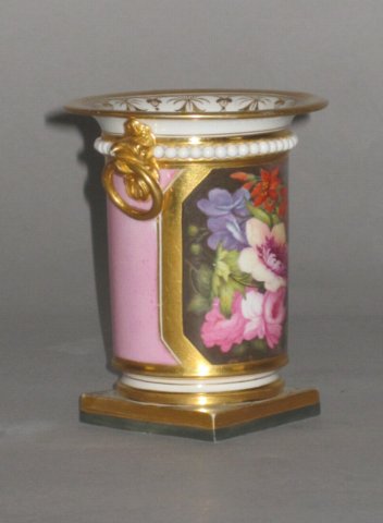 BARR FLIGHT & BARR WORCESTER VASE. CIRCA 1820. - Click to enlarge and for full details.