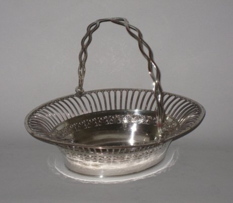 OLD SHEFFIELD PLATE SILVER BASKET. CIRCA 1785 - Click to enlarge and for full details.