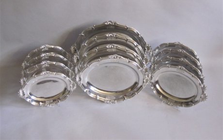SET OF TWELVE OLD SHEFFIELD PLATE SILVER SERVING PLATTERS. CIRCA 1815 - Click to enlarge and for full details.