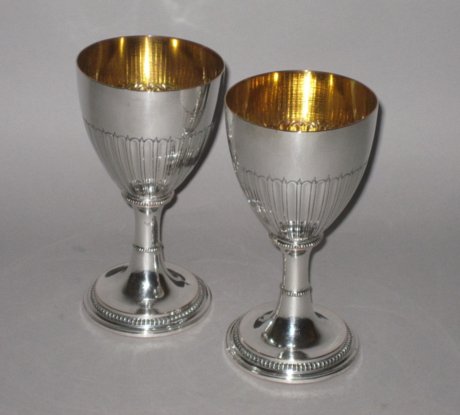  FINE PAIR OF 18TH CENTURY OLD SHEFFIELD PLATE SILVER WINE GOBLETS, CIRCA 1770. - Click to enlarge and for full details.