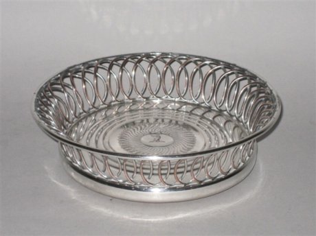 SINGLE OLD SHEFFIELD PLATE SILVER CAOSTER, CIRCA 1780 - Click to enlarge and for full details.