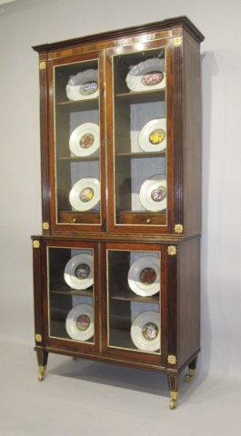 ​A RARE REGENCY PERIOD ROSEWOOD CHINA CABINET OF UNSUALLY SMALL PROPORTIONS. CIRCA 1805. - Click to enlarge and for full details.