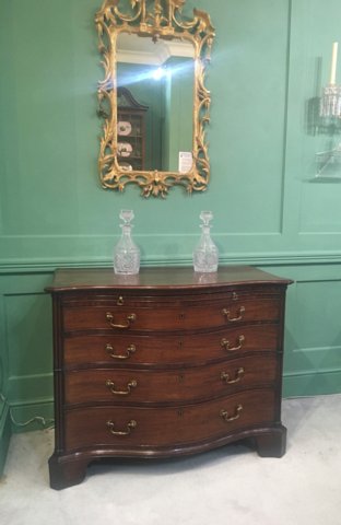 RARE MAHOGANY SERPENTINE CHEST OF DRAWERS GEORGE III, CIRCA 1775 - Click to enlarge and for full details.