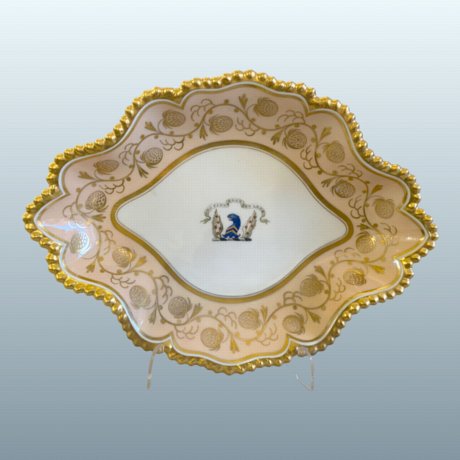 A FLIGHT BARR & BARR WORCESTER DESSERT DISH Circa 1813–1819. - Click to enlarge and for full details.