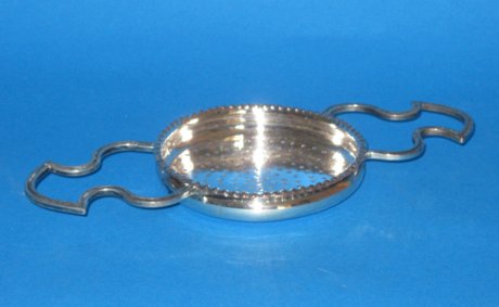 Georgian old sheffield strainer - Click to enlarge and for full details.