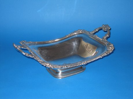 Old Sheffield plate silver basket, circa 1820 - Click to enlarge and for full details.