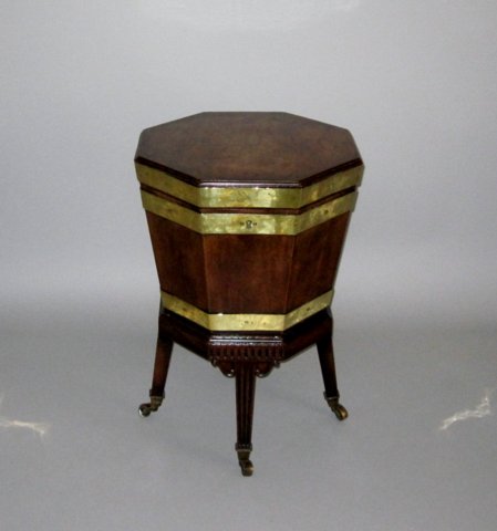 MAHOGANY & BRASS BOUND WINE COOLER. CIRCA 1785. - Click to enlarge and for full details.