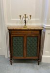 A SMALL SHERATON PERIOD FADED ROSEWOOD AND MARBLE SIDE CABINET. GEORGE III, CIRCA 1795. - Click to enlarge and for full details.