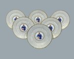 A SET OF SIX CHAMBERLAINS WORCESTER PORCELAIN ARMORIAL DESSERT PLATES, CIRCA 1815. - Click to enlarge and for full details.