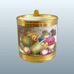 A GOOD DERBY PORCELAIN COFFEE CAN, CIRCA 1800 - Click to enlarge and for full details.